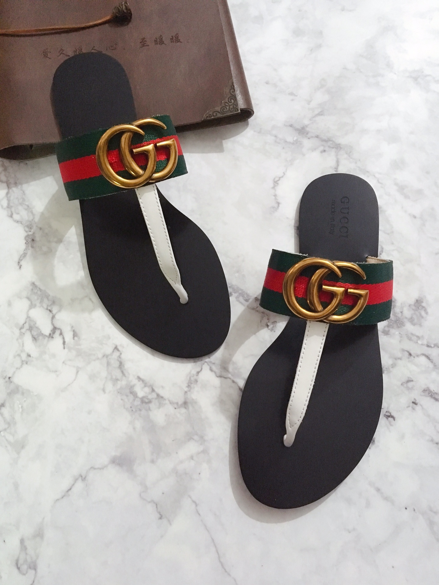 G*u*i marmont leather sandal green and red ‎612138
