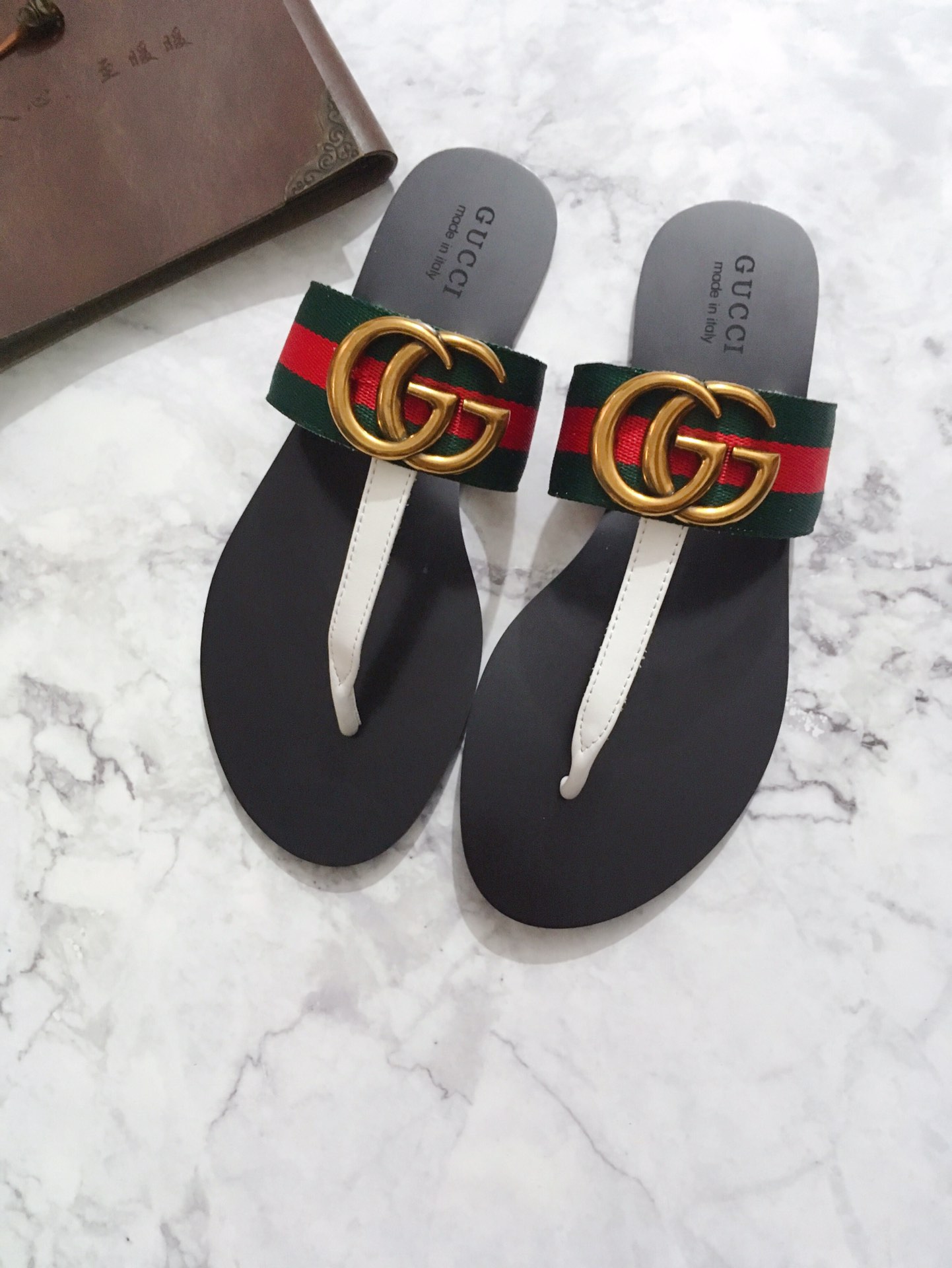 G*u*i marmont leather sandal green and red ‎612138