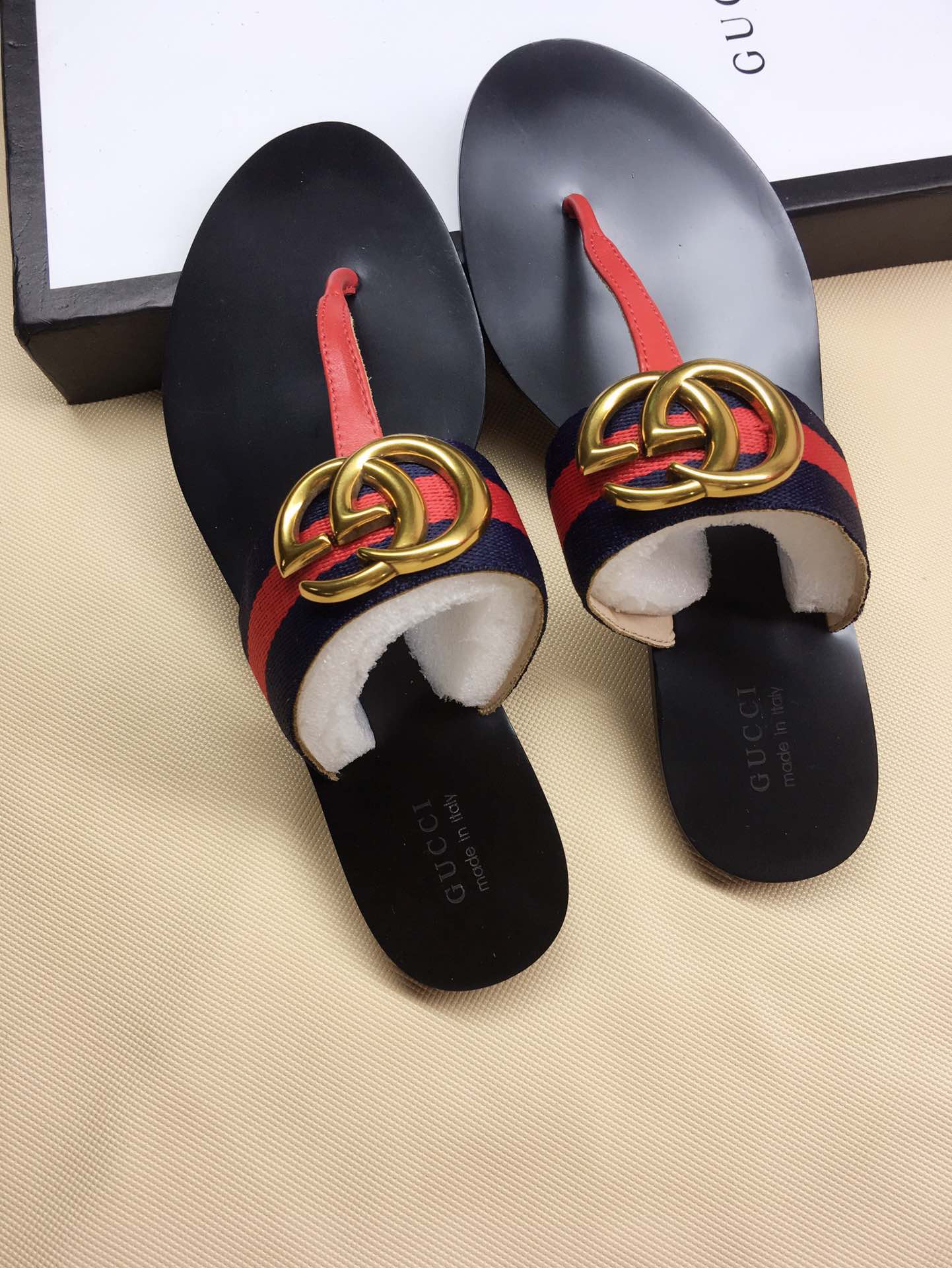 G*u*i marmont leather sandal red and blue ‎612138