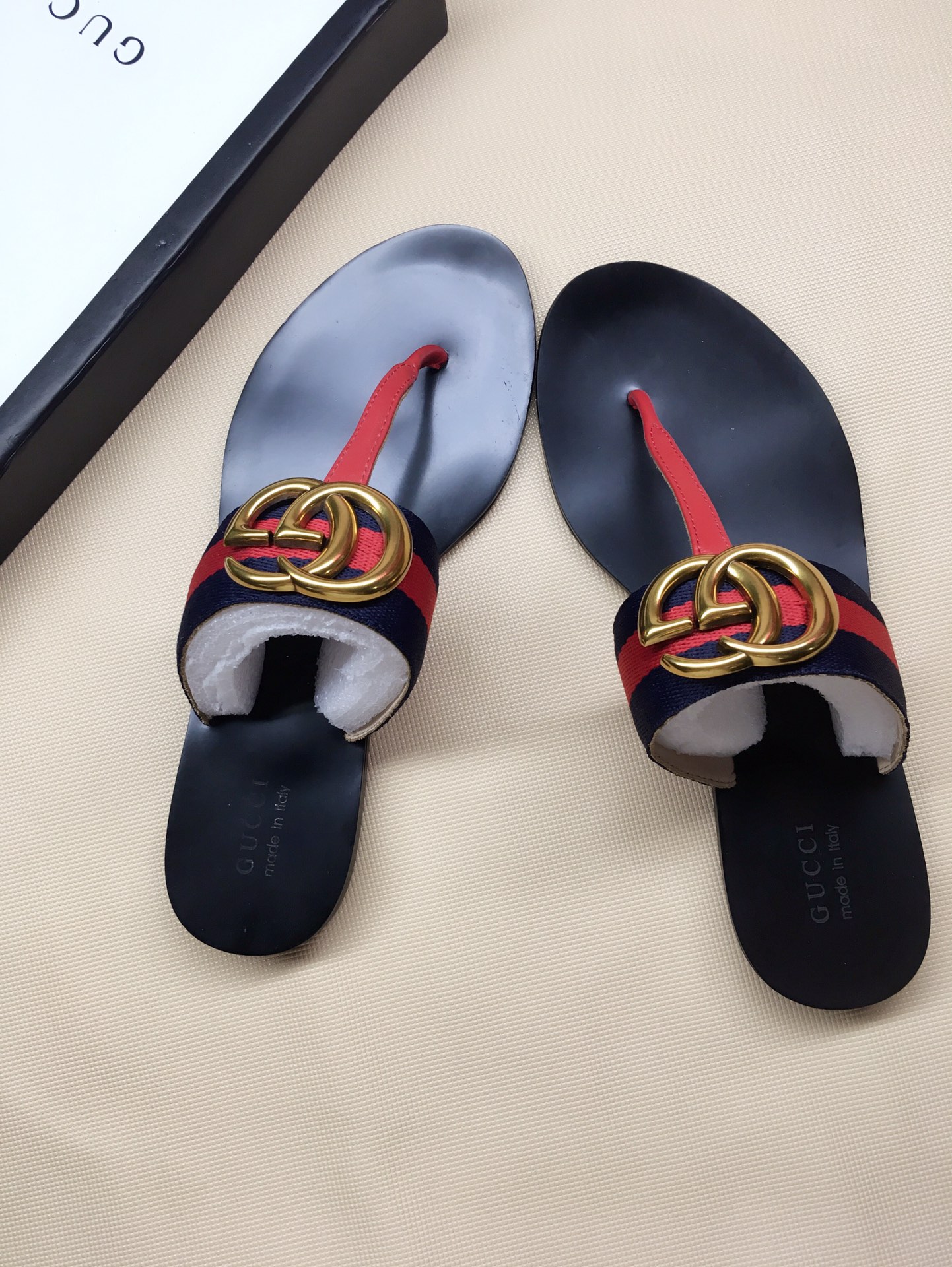 G*u*i marmont leather sandal red and blue ‎612138