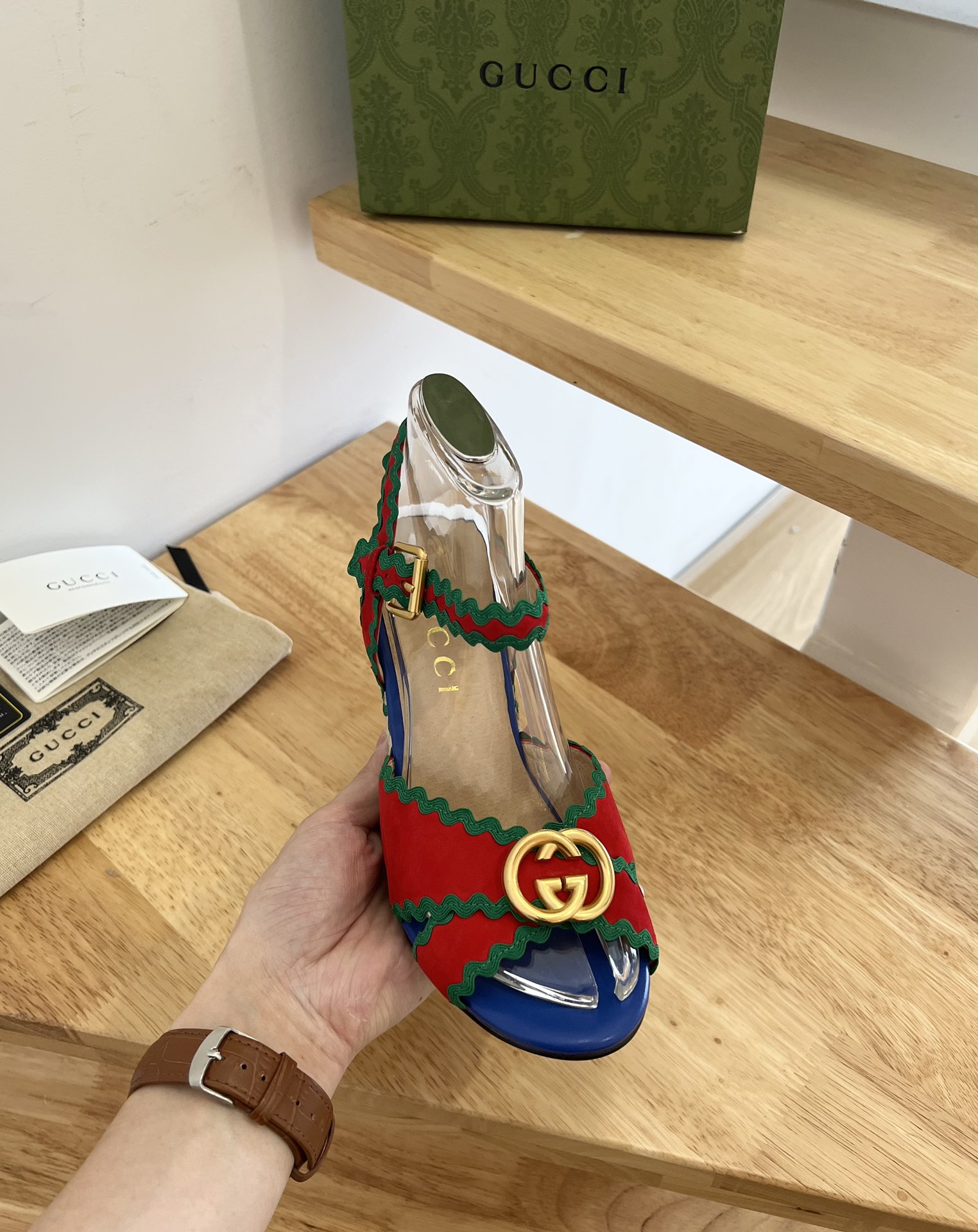 G*u*i gg buckle sandals multicolour 183408