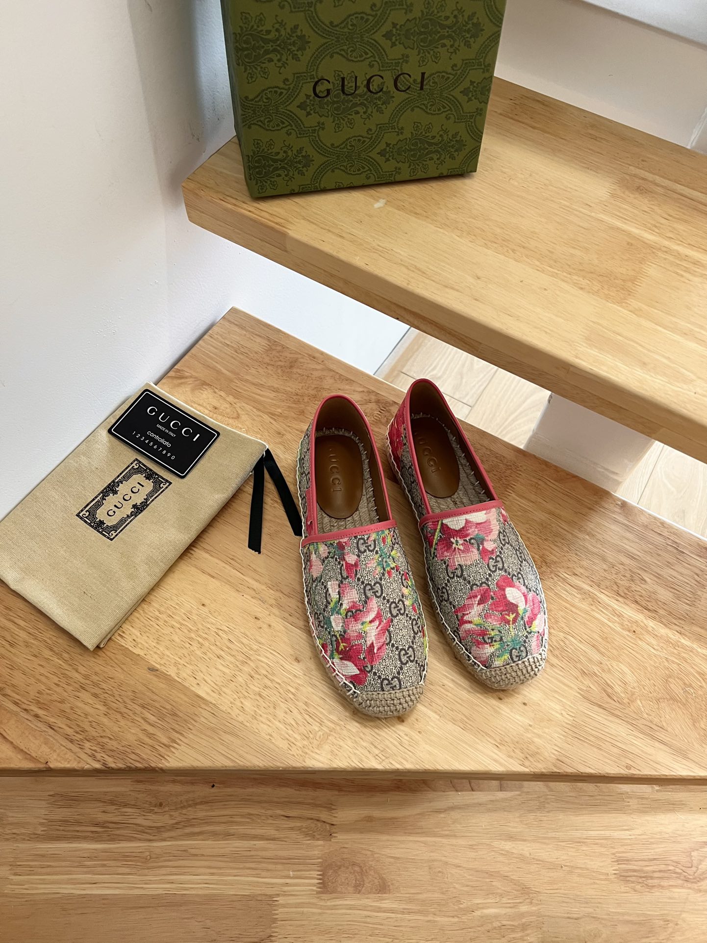 G*u*i sup*e gg flora multicolour 678040