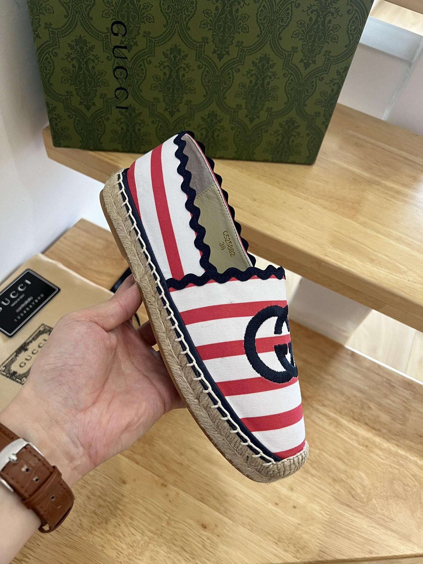 G*u*i women’s gg espadrille red and white 678040