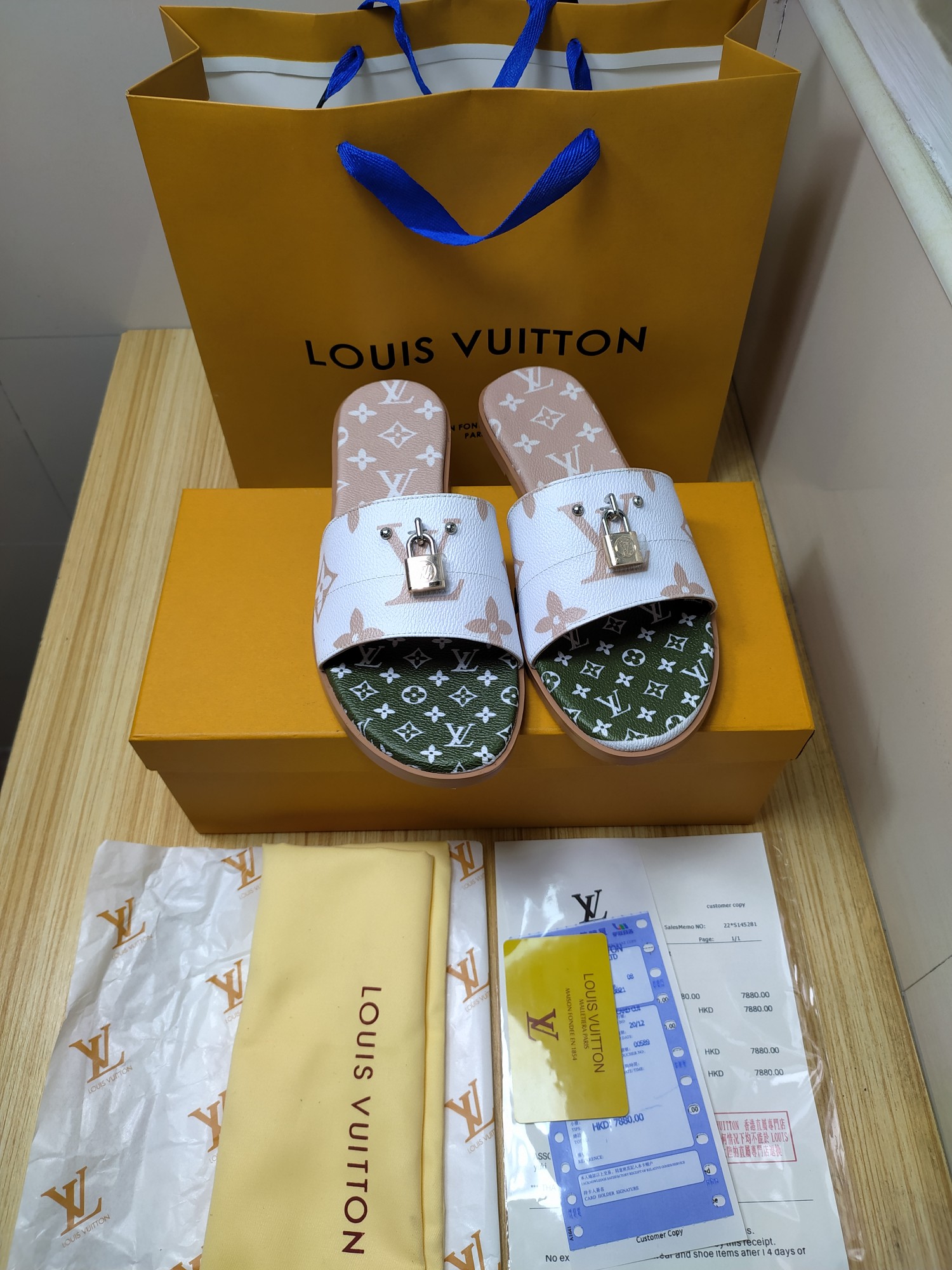 l**is V*t*n mule plate lock it white and fawn 1a64mn