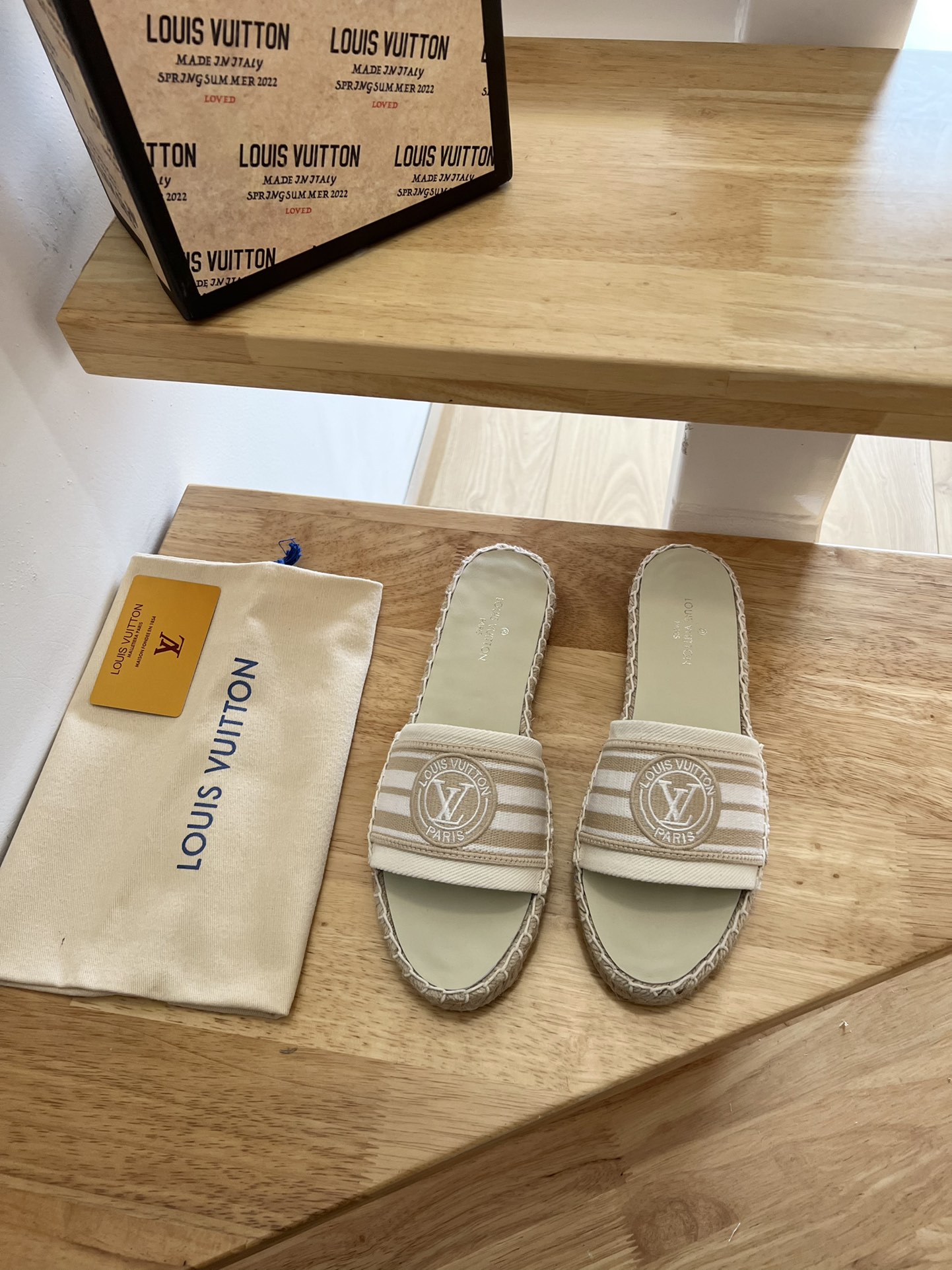 l**is V*t*n magnetic flat mule beige 1aad6c