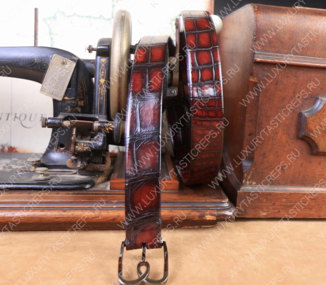 BERLUTI ALLIGATOR BELT RED C0035-E2