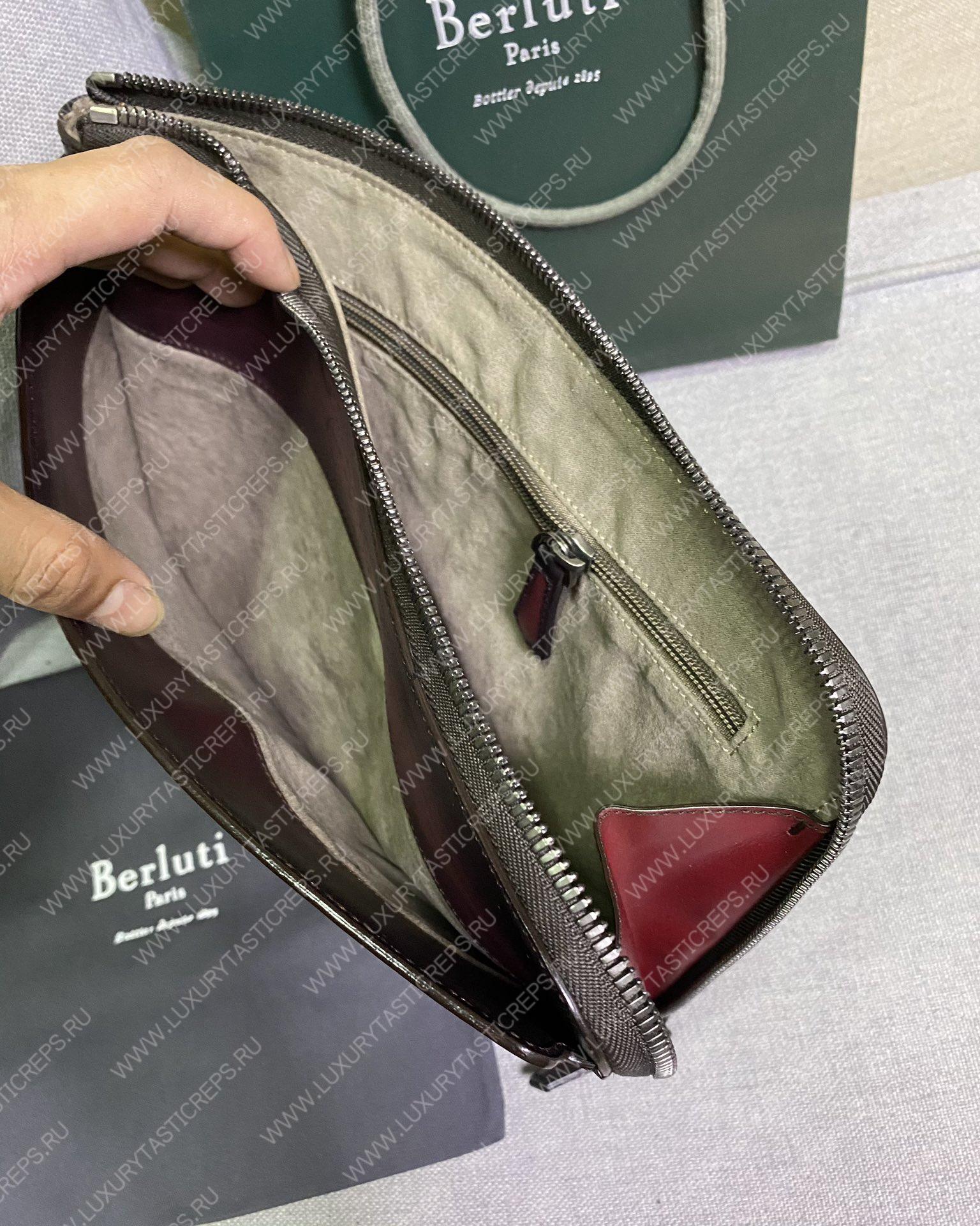 BERLUTI NINO TGM SCRITTO LEATHER CLUTCH BURGUNDY JOUR-V3