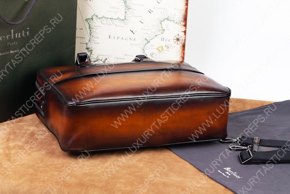 BERLUTI UN JOUR GULLIVER SCRITTO LEATHER MESSENGER BROWN GULLIVER_NEO-V2
